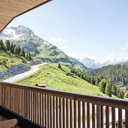 Holzgauer Haus فندق *