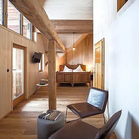 Hotell Holzgauer Haus *