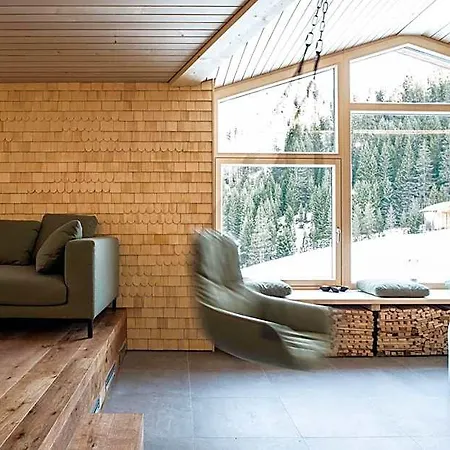 Holzgauer Haus Warth (Vorarlberg)