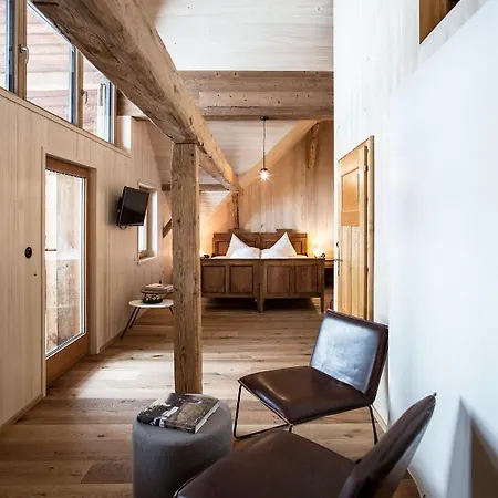 Hotell Holzgauer Haus