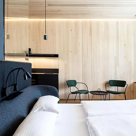 Holzgauer Haus فندق *